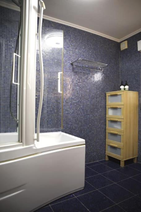 Cozy 3 Bedroom House With 11 Kw Electric Car Charger Hesperange Luaran gambar